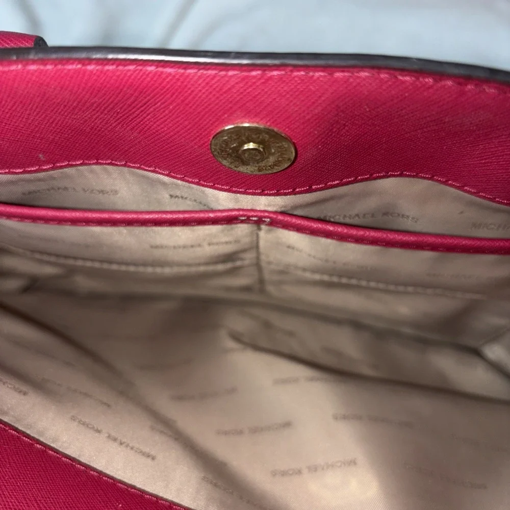 Michael Kors Sutton Saffiano Leather Medium Satchel Handbag Fuchsia Classic Chic